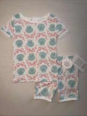 Tres Beau et Belle Girl Shell & Bow Short Pajama Set 18 24 months 2T 3T 4T